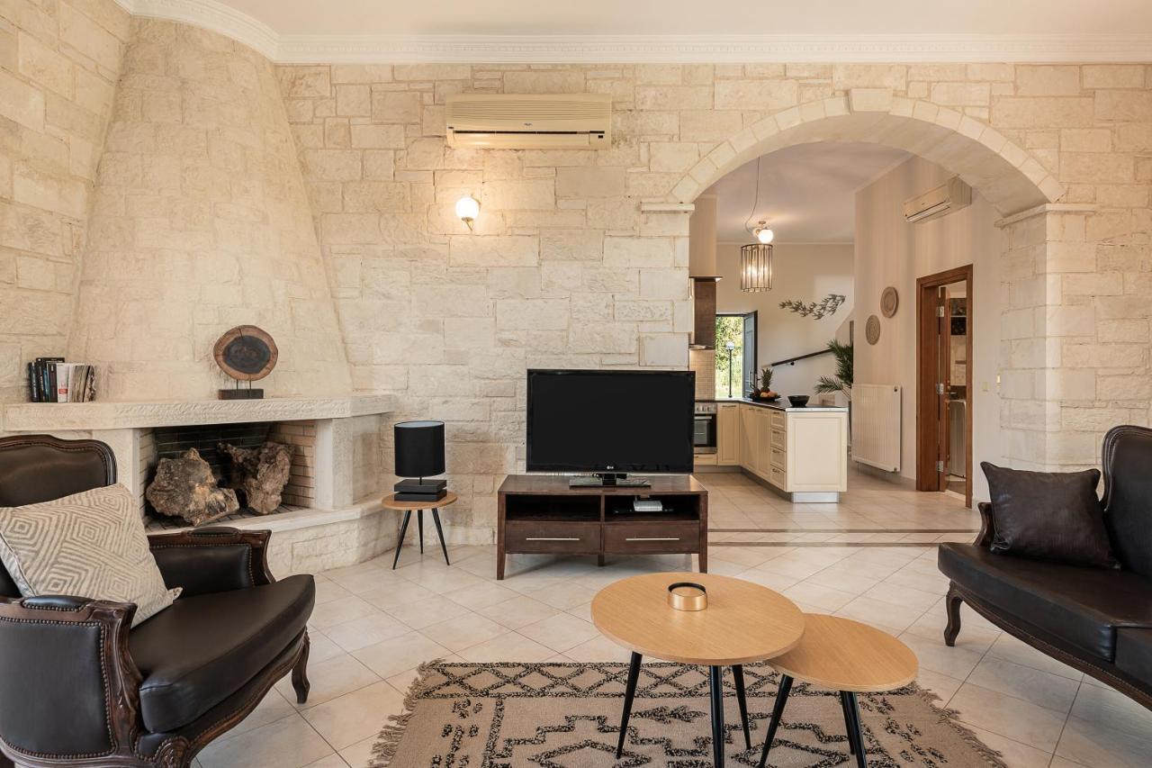 Caldera Platanias Villa *